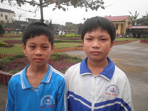 Nhi bong ban doi nam 12-13.jpg